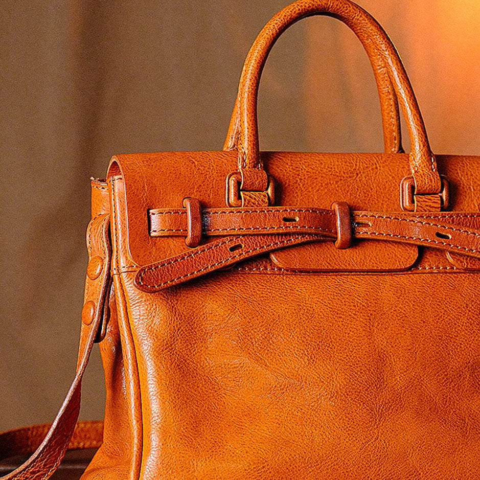 Classic Leather Crossbody & Tote - Sandalwood Brown