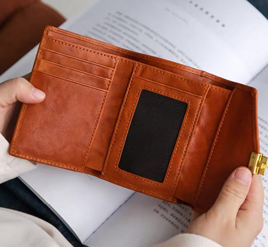 Colorio – Handmade Cowhide Short Wallet